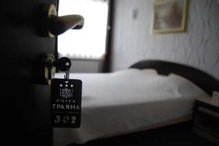 Отель Hotel Trayana Стара-Загора Двухместный номер с 1 кроватью-9